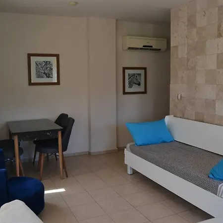 The Unforgettable Wait Apartament Side